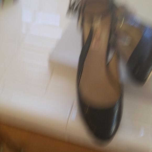 Shoes - Picture 3 of 3